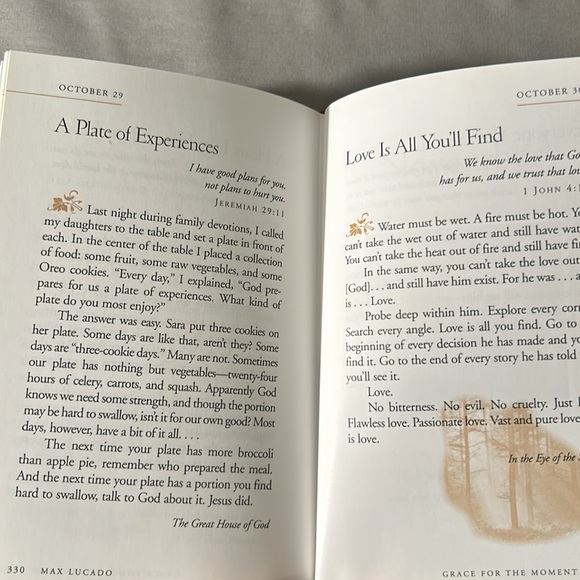 Grace For The Moment Volume 1 MaxLucado - Picture 3 of 8
